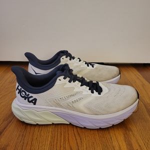 Hoka Arahi 5